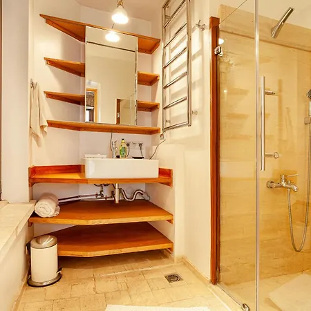 Alaattin Apartamento *