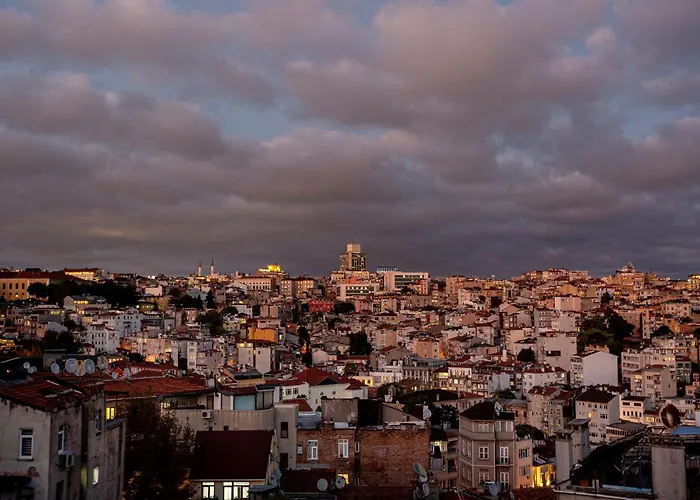 Alaattin Стамбул